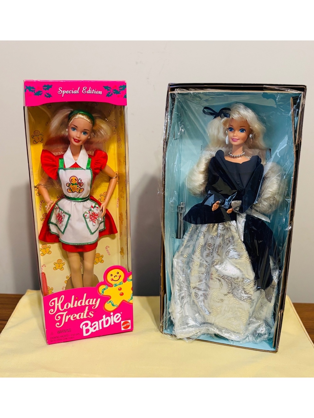 Special Edition Holiday Treats Barbie & Avon Winter Velvet Barbie Doll Set